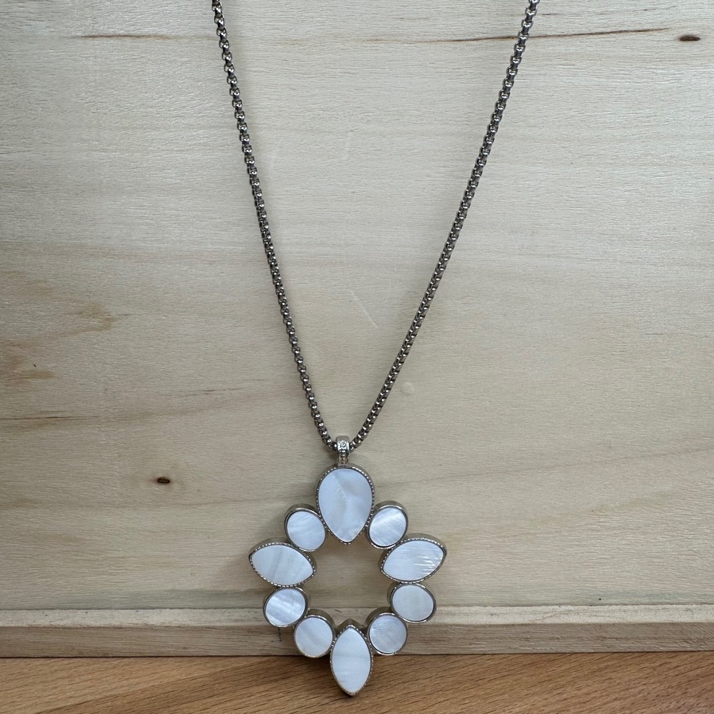 1928 Jewelry Women Necklace OS Silver White Excellent Mother of Pearl Statement